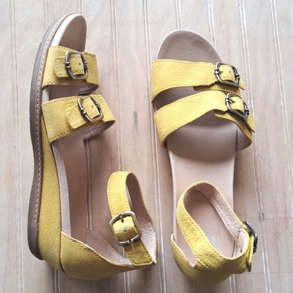 DANSKO Leather Astrid Textured Nubuck Yellow Sandals  EU Size 39 - US Size 8.5